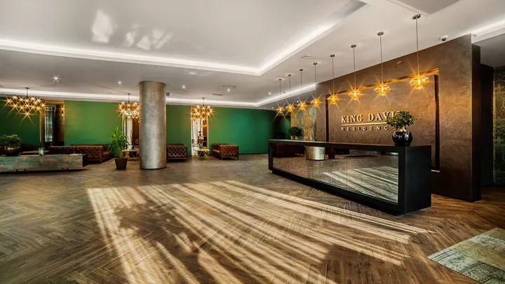 Class A business center lobby